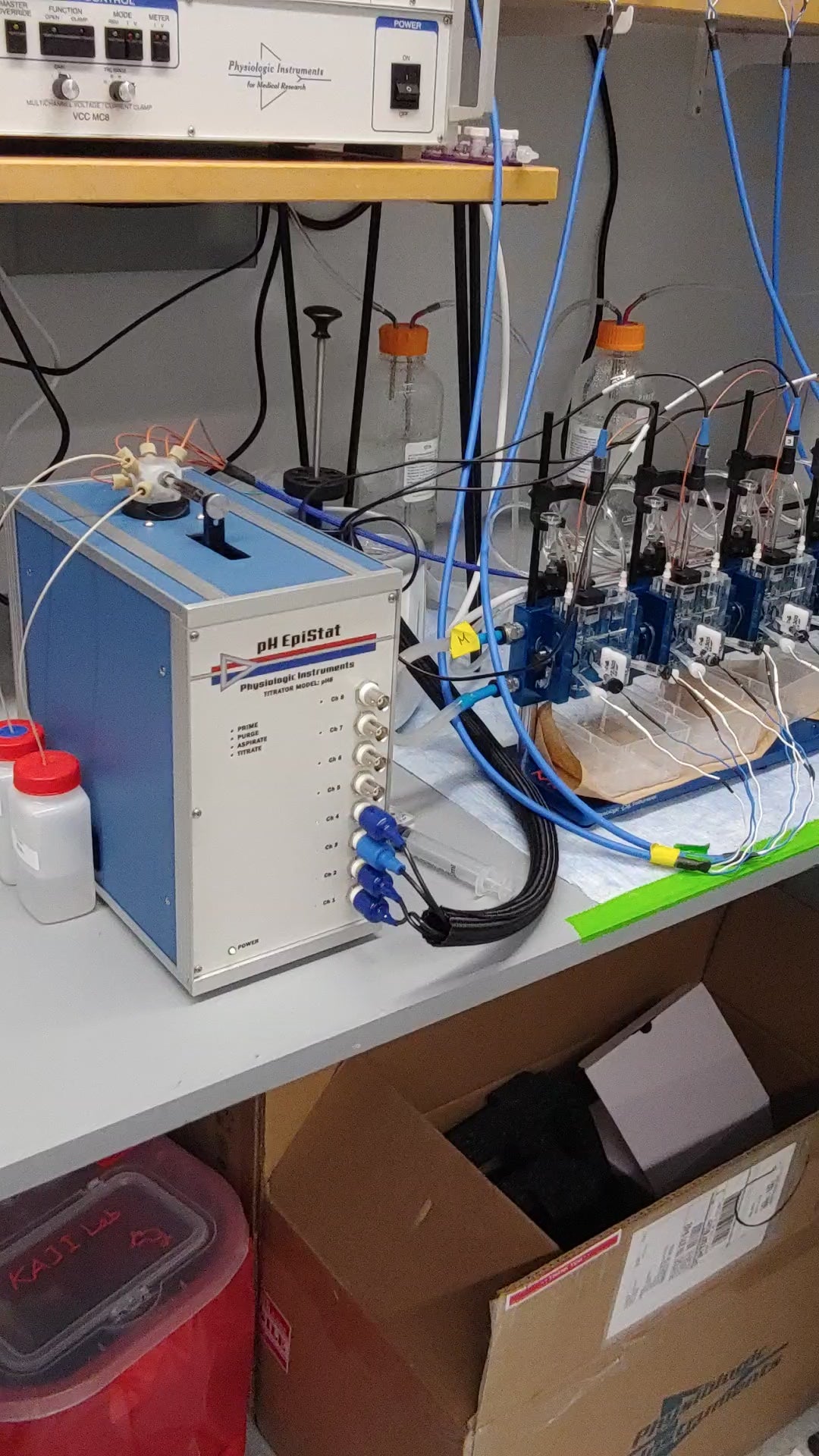 EpiStat pH8 Tritrator providing precise pH control and measurement from apical or serosal chambers while simultaneously recording bioelectric properties