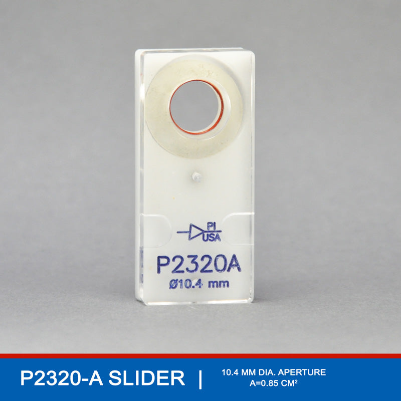 The P2320A EasyMount Ussing Chamber Slider is designed with a 10.4 mm diameter and an innovative curved mounting surface, making it ideal for studies involving human cornea and corneal endothelium. This slider’s unique curvature supports the natural shape of corneal tissues, minimizing edge stress and preserving tissue integrity, which is essential for accurate physiological measurements.