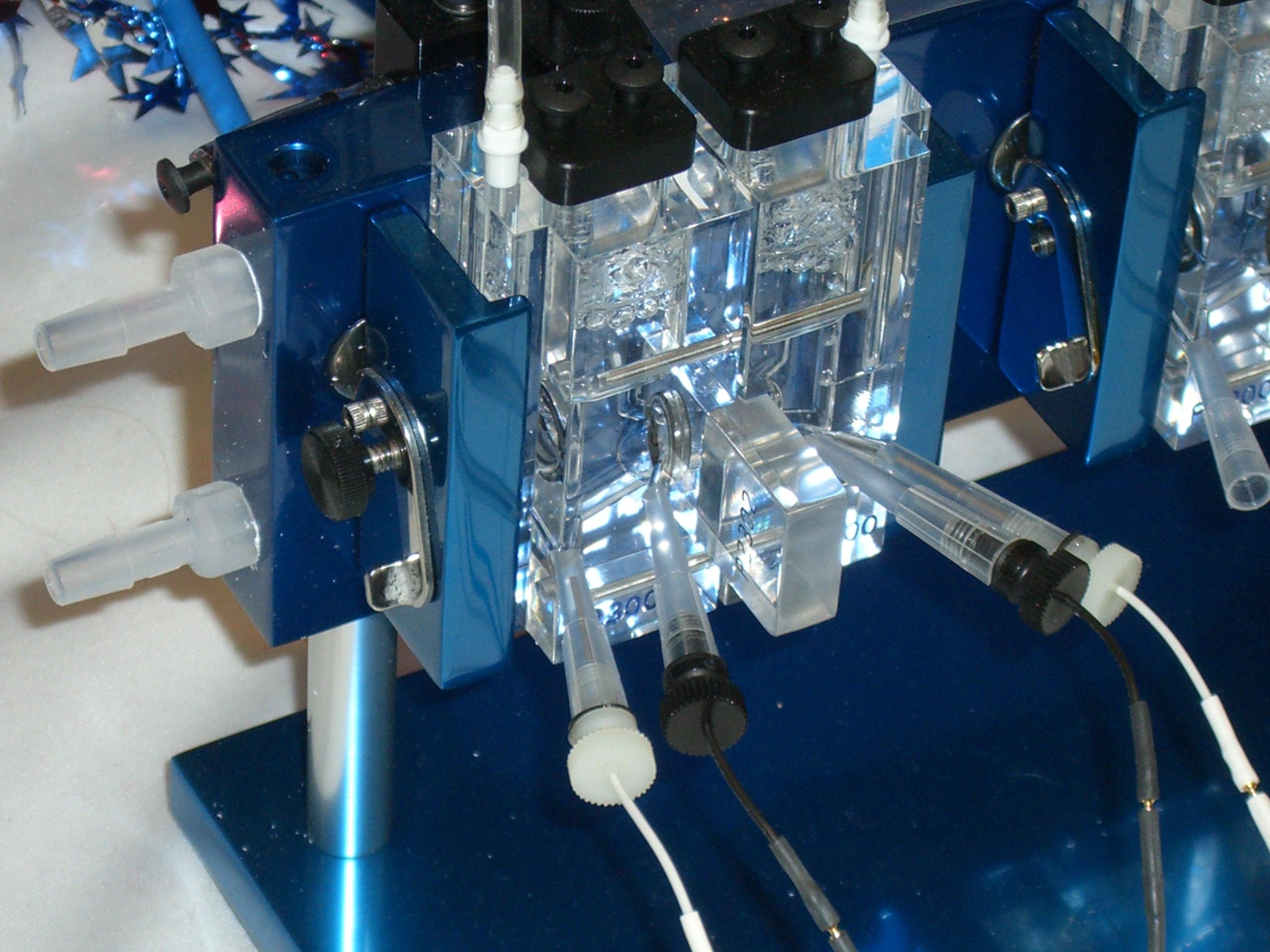 Ussing Chamber P2300 series with electrodes and ussing chamber slider insert - Physiologic Instruments